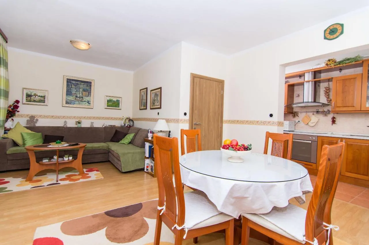 Apartment Mm Trogir Croácia