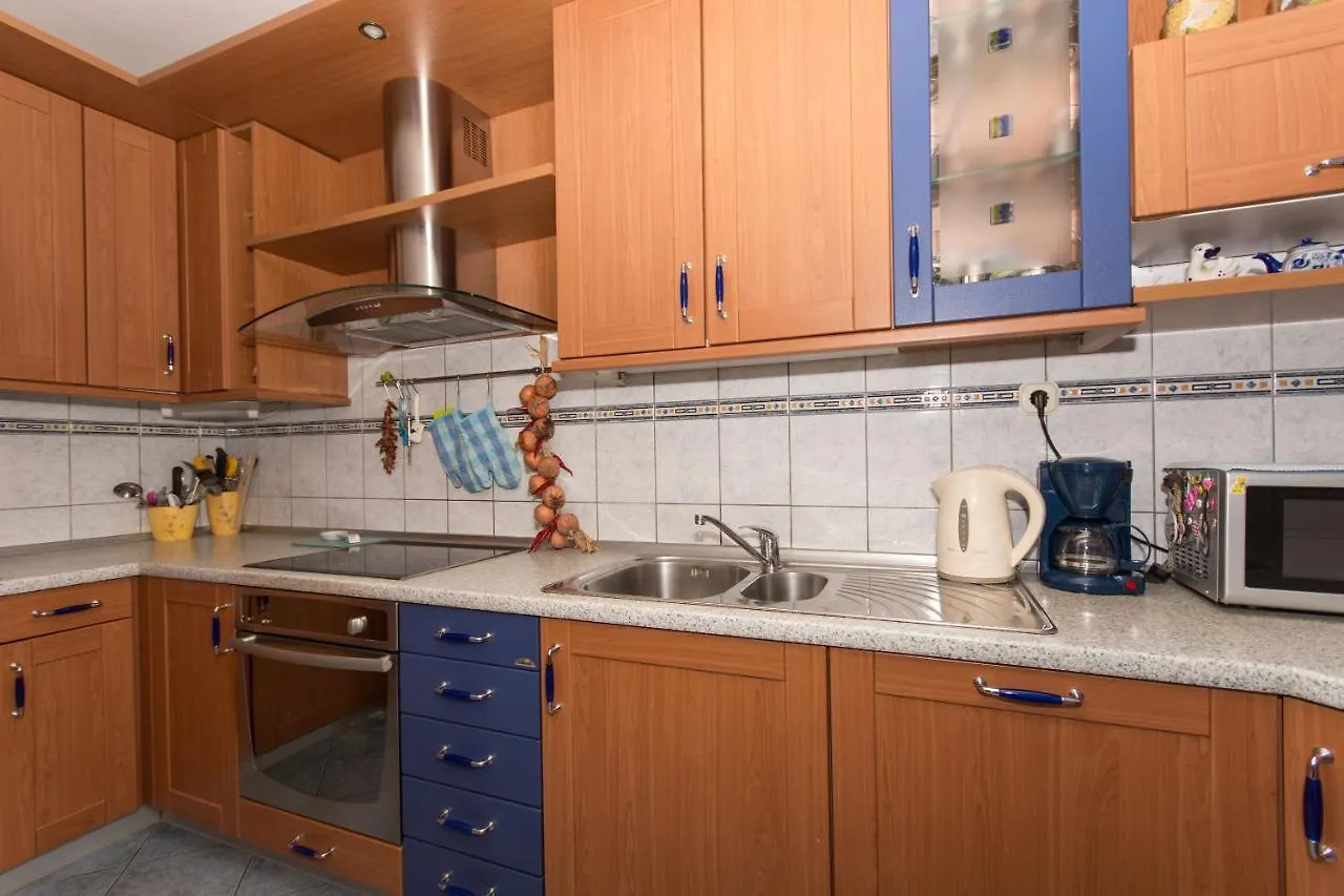 Apartment Mm تروغير