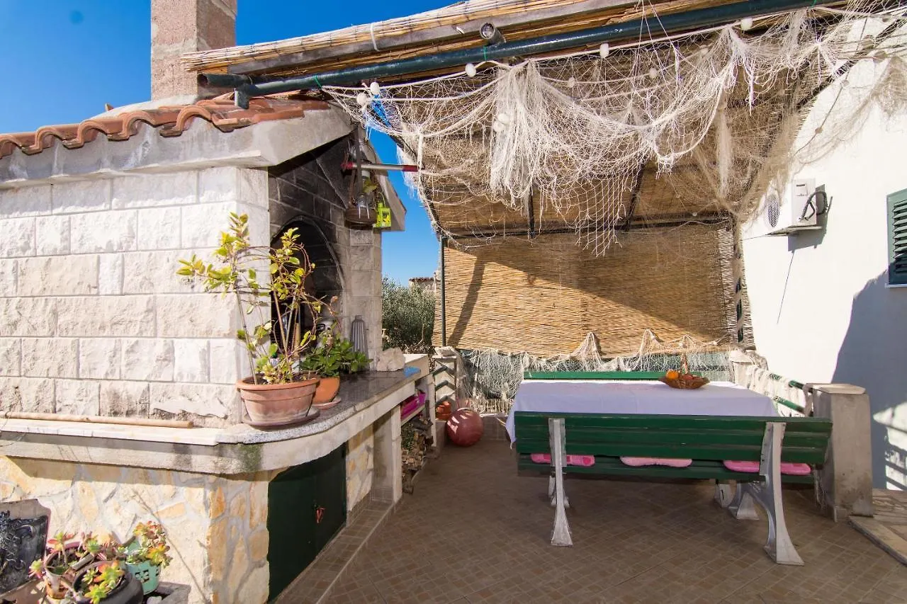 Apartment Mm تروغير